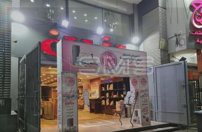 Shop - Studio - 4 Bathrooms for sale in Gesr Al Suez St. - El Zaytoun - Hay El Zaytoun - Cairo