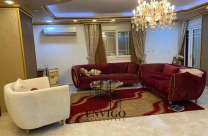 Apartment - 3 Bedrooms - 2 Bathrooms for sale in Abd Al Aziz Fahmy St. - Heliopolis Square - El Nozha - Cairo