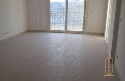 شقة - 3 غرف نوم - 3 حمامات للايجار في في صوارى - ووترفرونت - صوارى - كمبوندات الاسكندرية - الاسكندرية