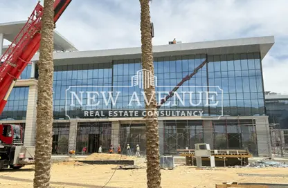 محل - استوديو - 1 حمام للبيع في جولدن جيت - شارع التسعين الجنوبي - التجمع الخامس - مدينة القاهرة الجديدة - القاهرة