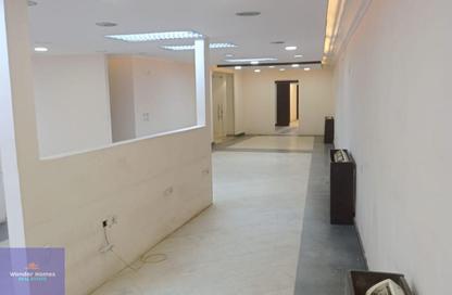 Office Space - Studio - 4 for rent in Cornish El Nile St. - Maadi - Hay El Maadi - Cairo