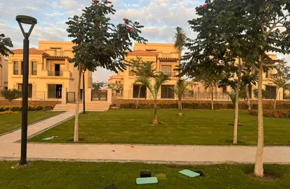 فيلا - 5 غرف نوم - 4 حمامات للبيع في پريڤادو - مدينتي - القاهرة