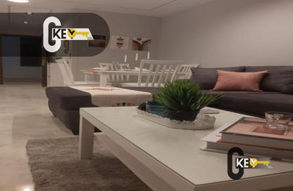 شقة - 2 غرف نوم - 2 حمامات للايجار في شارع طلعت مصطفي - الرحاب المرحلة الخامسة - الرحاب - مدينة القاهرة الجديدة - القاهرة