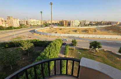 شقة - 3 غرف نوم - 2 حمامات للبيع في كمبوندات الشروق - مدينة الشروق - القاهرة