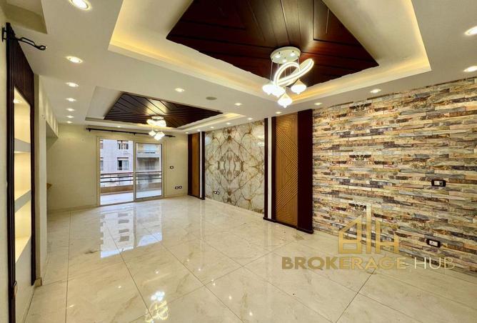 61695000 - صورة العقار 3