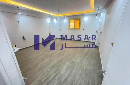 طابق كامل - 4 غرف نوم - 3 حمامات للبيع في غرب ارابيلا - كمبوندات التجمع الخامس - التجمع الخامس - مدينة القاهرة الجديدة - القاهرة
