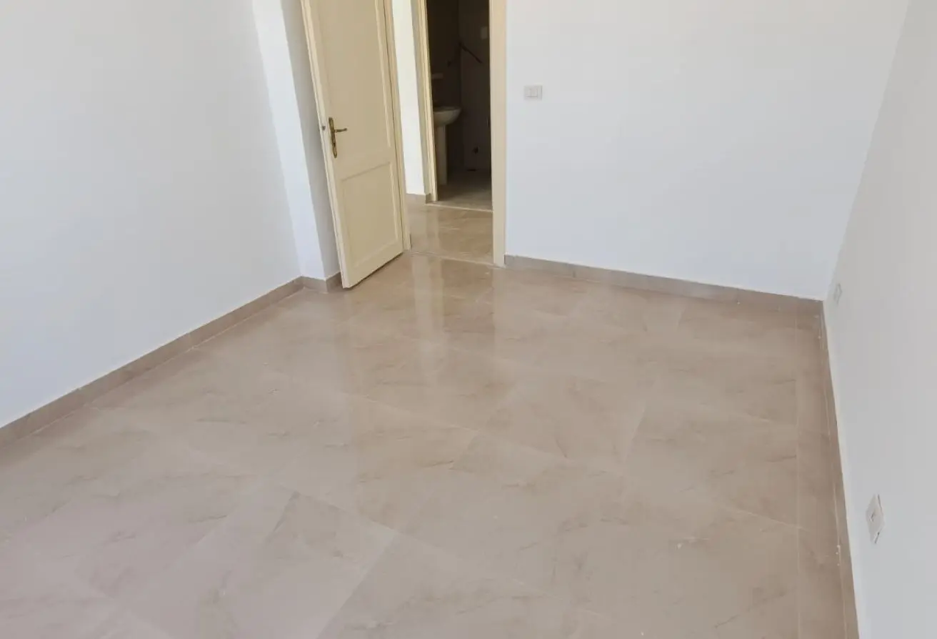 113830784 - Property Main Image