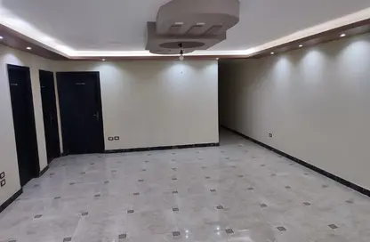 Office Space - Studio - 2 Bathrooms for rent in 50th Street - Zahraa El Maadi - Hay El Maadi - Cairo