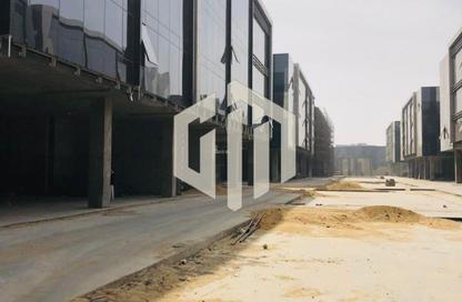 طابق كامل - استوديو - 1 حمام للايجار في وان جولدن سكوير مول - التجمع الخامس - مدينة القاهرة الجديدة - القاهرة