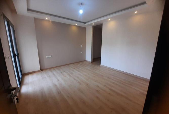 8635916 - Property Image 2