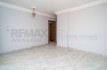 Apartment - 3 Bedrooms - 2 Bathrooms for sale in Latin Quarter - Raml Station - Hay Wasat - Alexandria