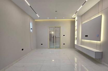 Apartment - 2 Bedrooms - 2 Bathrooms for sale in Gate 4 - Mena - Hadayek El Ahram - Giza