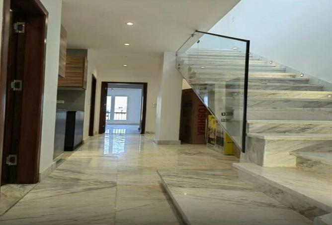 98831038 - Property Image 2
