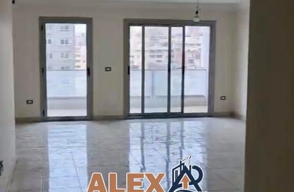 شقة - 2 غرف نوم - 1 حمام للبيع في فراندا سموحة - كمبوندات الاسكندرية - الاسكندرية