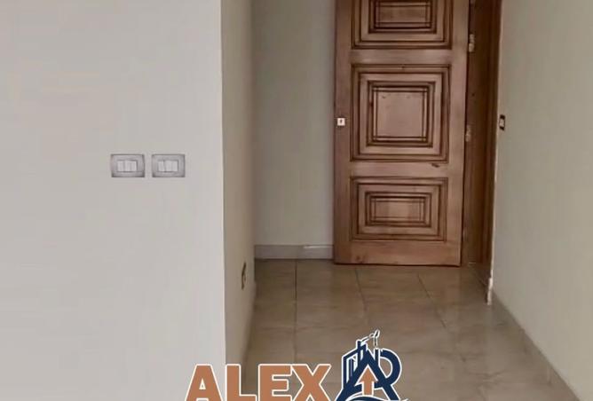 104321126 - Property Image 2