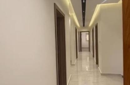 شقة - 3 غرف نوم - 3 حمامات للايجار في حى القرنفل - التجمع الخامس - مدينة القاهرة الجديدة - القاهرة