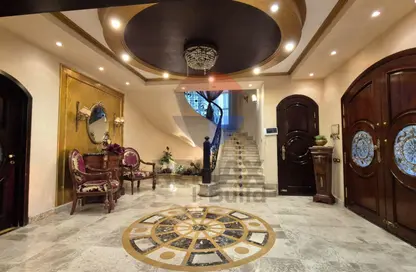 Villa - 7 Bedrooms - 4 Bathrooms for sale in Area D - Ganoob El Acadimia - New Cairo City - Cairo