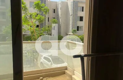 Apartment - 3 Bedrooms - 2 Bathrooms for sale in Galleria Moon Valley - South Investors Area - New Cairo City - Cairo