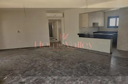 شقة - 3 غرف نوم - 3 حمامات للايجار في أو ويست - كمبوندات 6 أكتوبر - مدينة 6 أكتوبر - الجيزة