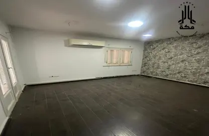 Office Space - 3 Bedrooms - 2 Bathrooms for rent in Salah Salem St. - Roxy - Heliopolis - Masr El Gedida - Cairo