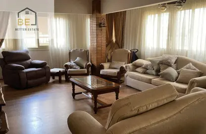 Apartment - 2 Bedrooms - 1 Bathroom for sale in Ammar Ibn Yasser St. - El Hegaz Square - El Nozha - Cairo