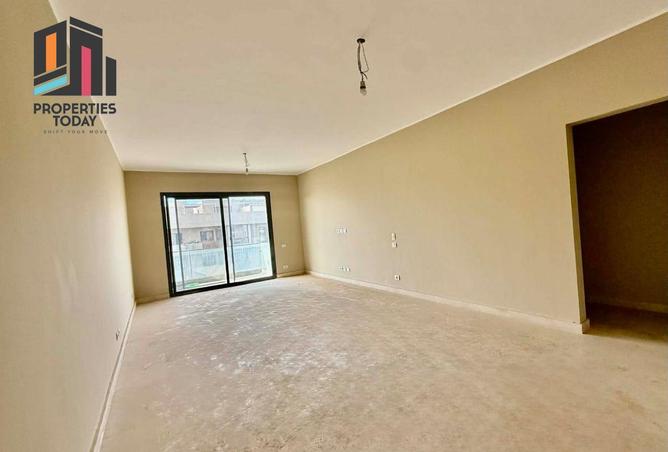 8593076 - Property Image 2