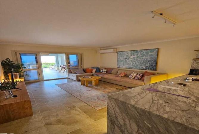 8678860 - Property Image 2