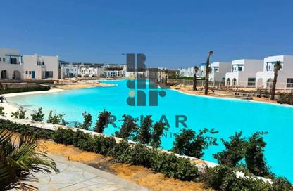 Chalet - 3 Bedrooms - 2 Bathrooms for sale in Mountain View - Ras Al Hekma - North Coast