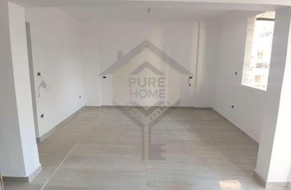 Apartment - 2 Bedrooms - 1 Bathroom for sale in Laurent - Hay Sharq - Alexandria
