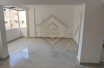 Apartment - 2 Bedrooms - 1 Bathroom for sale in Laurent - Hay Sharq - Alexandria