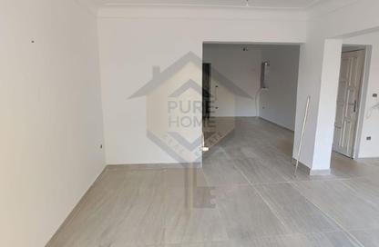 Apartment - 2 Bedrooms - 1 Bathroom for sale in Laurent - Hay Sharq - Alexandria