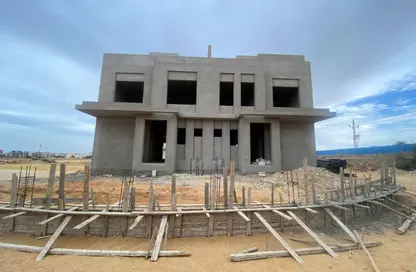 منزل مزدوج - 4 غرف نوم - 3 حمامات للبيع في ليك ويست 3 - كمبوندات الشيخ زايد - الشيخ زايد - الجيزة