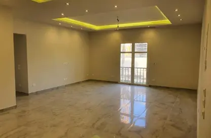 Apartment - 3 Bedrooms - 2 Bathrooms for rent in Hyde Park - New Cairo City - Cairo