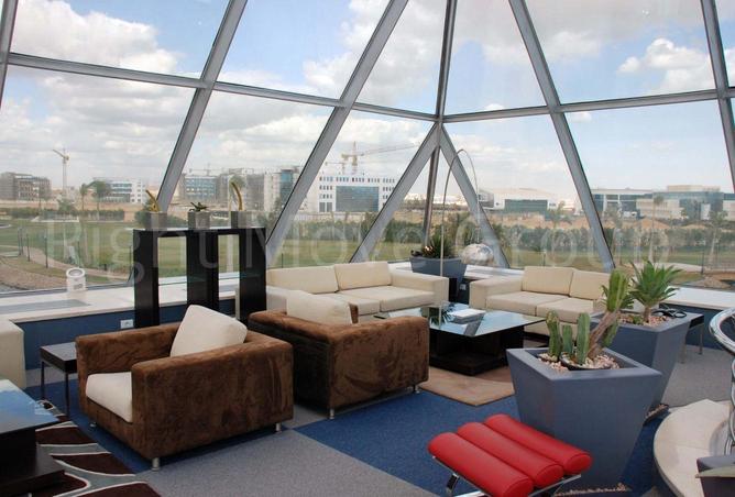 67727946 - Property Main Image