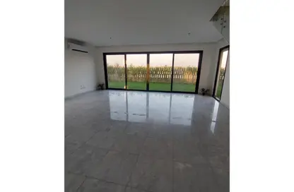 فيلا - 3 غرف نوم - 4 حمامات للايجار في كمبوند البروج - كمبوندات الشروق - مدينة الشروق - القاهرة