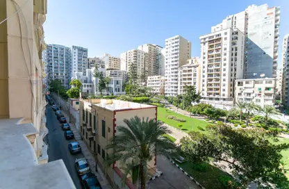 Apartment - 3 Bedrooms - 3 Bathrooms for sale in Saba Basha - Hay Sharq - Alexandria