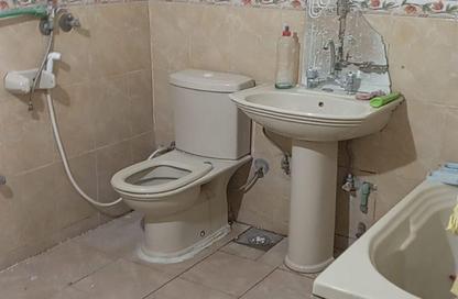 Apartment - 2 Bedrooms - 1 Bathroom for rent in Hassan Ma'moon St. - 6th Zone - Nasr City - Cairo