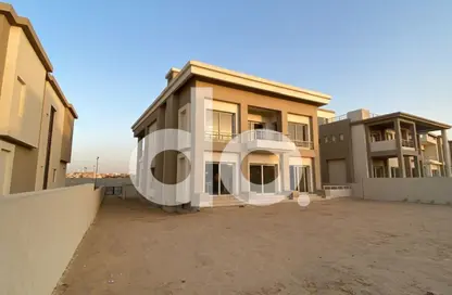 فيلا - 5 غرف نوم - 4 حمامات للبيع في كايرو فيستيفال سيتى - المستثمرين الشمالية - مدينة القاهرة الجديدة - القاهرة