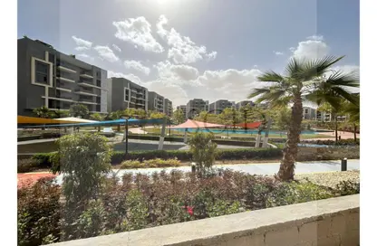 Penthouse - 3 Bedrooms - 2 Bathrooms for sale in Sun Capital - Fayoum Desert road - 6 October City - Giza