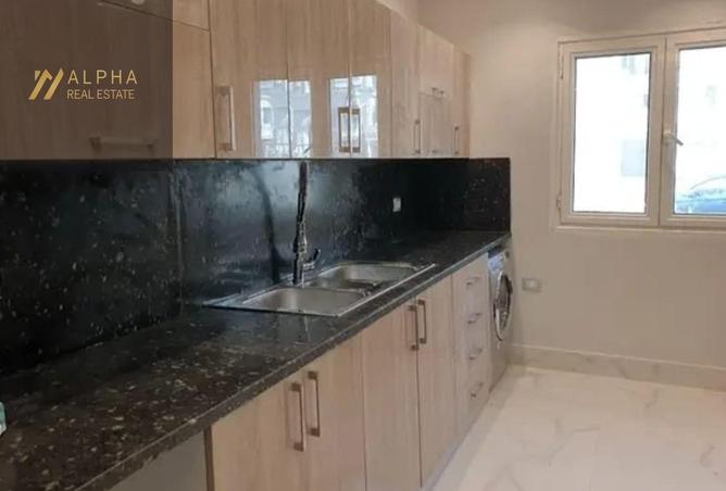 8425921 - Property Image 3