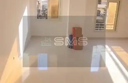 شقة - 3 غرف نوم - 3 حمامات للبيع في شارع رقم 33 - الحي الاول - التجمع الخامس - مدينة القاهرة الجديدة - القاهرة