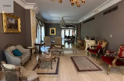 Villa - 7 Bedrooms - 4 Bathrooms for sale in Hyde Park - New Cairo City - Cairo