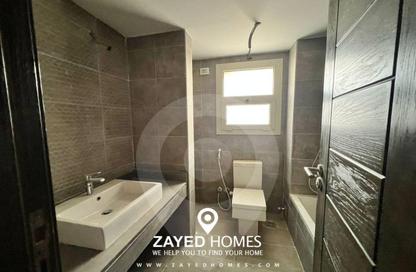Apartment - 2 Bedrooms - 3 Bathrooms for rent in New Giza - Cairo Alexandria Desert Road - 6 October City - Giza