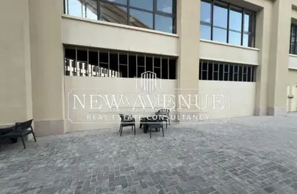 Retail - Studio - 2 Bathrooms for rent in Mivida - 5th Settlement Compounds - The 5th Settlement - New Cairo City - Cairo Retail - Studio - 2 Bathrooms for rent in Mivida - 5th Settlement Compounds - The 5th Settlement - New Cairo City - Cairo