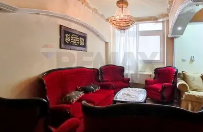 شقة - 2 غرف نوم - 2 حمامات للبيع في لوران - حي شرق - الاسكندرية