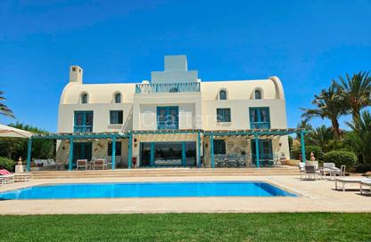 Villa - 4 - 5 for sale in El Gouna - Hurghada - Red Sea Villa - 4 - 5 for sale in El Gouna - Hurghada - Red Sea