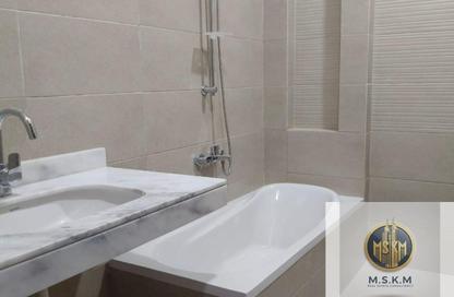 Apartment - 4 Bedrooms - 2 Bathrooms for rent in Ja'far ibn Abi Talib St. - El Yasmeen 4 - El Yasmeen - New Cairo City - Cairo