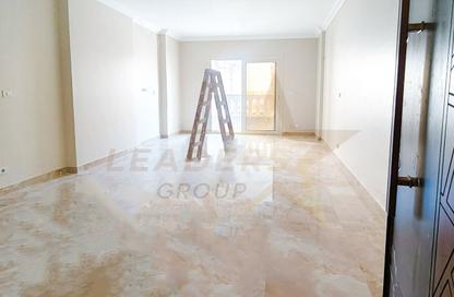 Apartment - 3 Bedrooms - 3 Bathrooms for rent in Sawary - Alexandria Compounds - Alexandria Apartment - 3 Bedrooms - 3 Bathrooms for rent in Sawary - Alexandria Compounds - Alexandria
