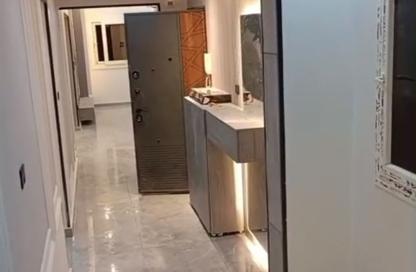 Apartment - 3 - 2 for sale in Tawfik Ahmed Al Bakry St. - 6th Zone - Nasr City - Cairo