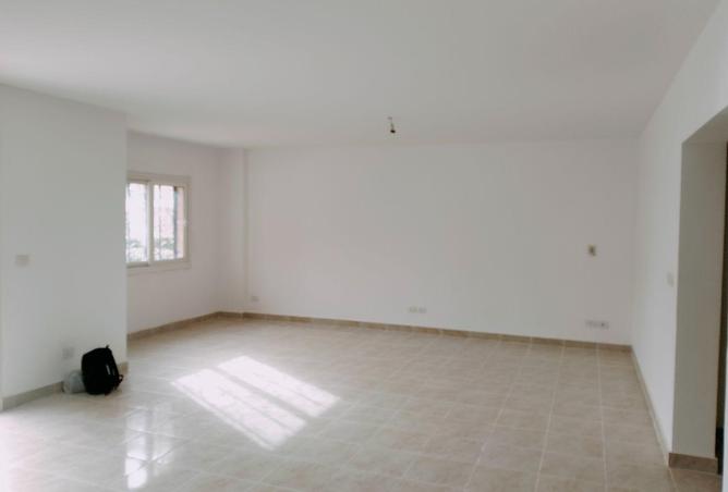 76232205 - Property Image 3